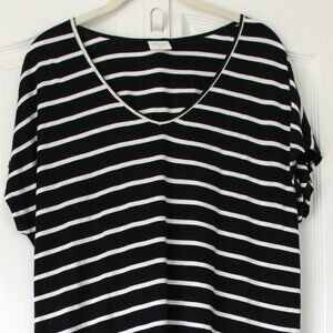 Soma Black & White Striped V-Neck T-Shirt Dress Size Large EUC
